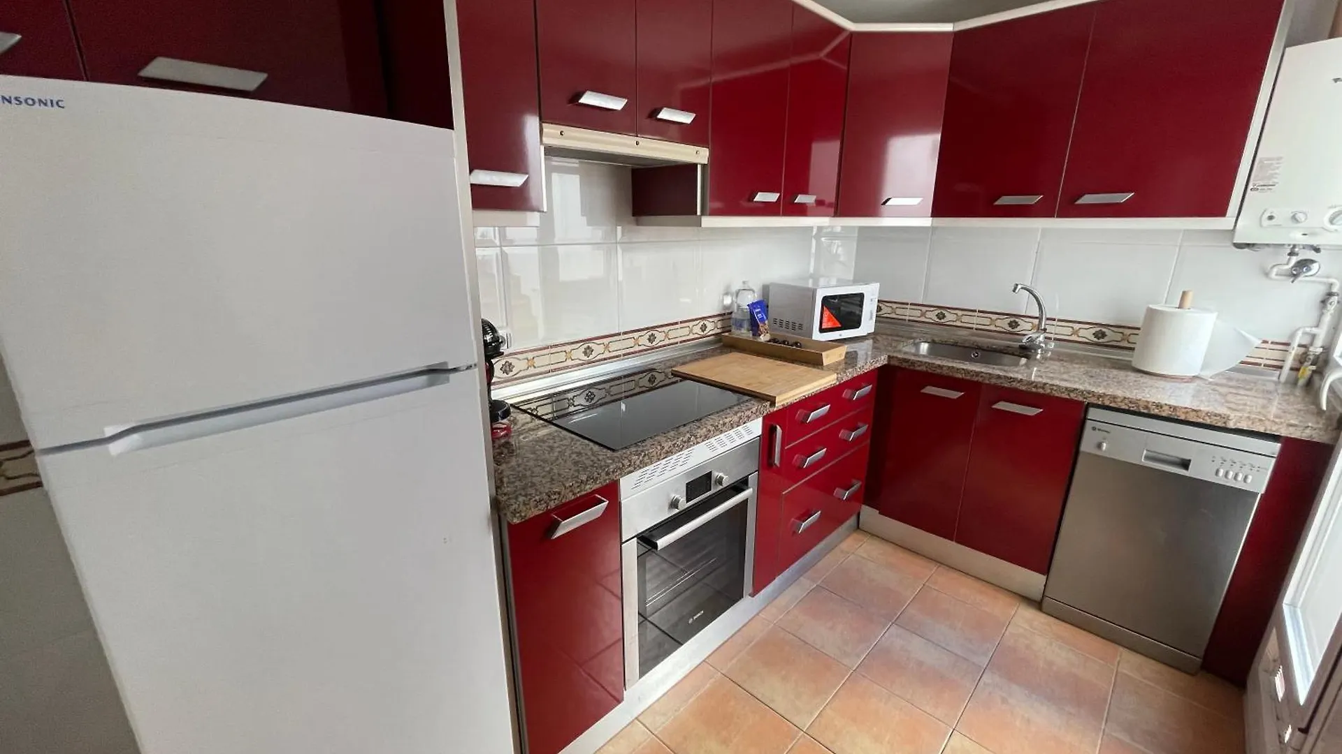 Appartamento A 5 Min Estacion De Tren- Patio-Parking Y Playa Málaga Spagna